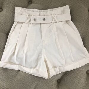 NWOT 4SIENNA High Waist Pleat Cuff Shorts Ivory 4
